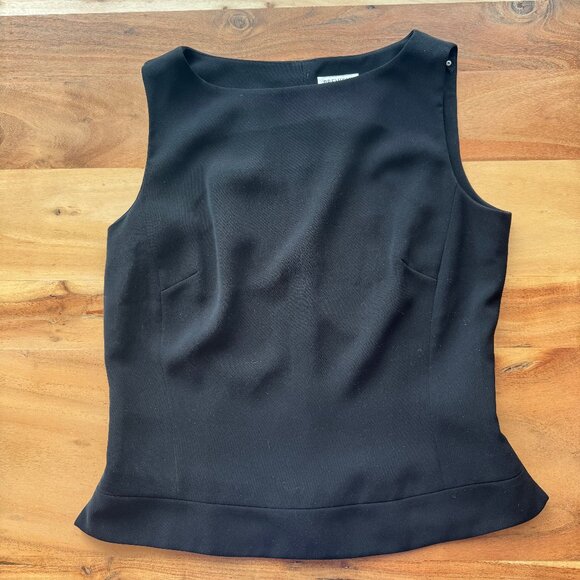 Structured black top - Picture 5 of 5
